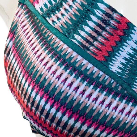 NWT Stripe Triangle Halter Bikini Swim Top - Women's Size S - Kona Sol Swimwear - Picture 3 of 7